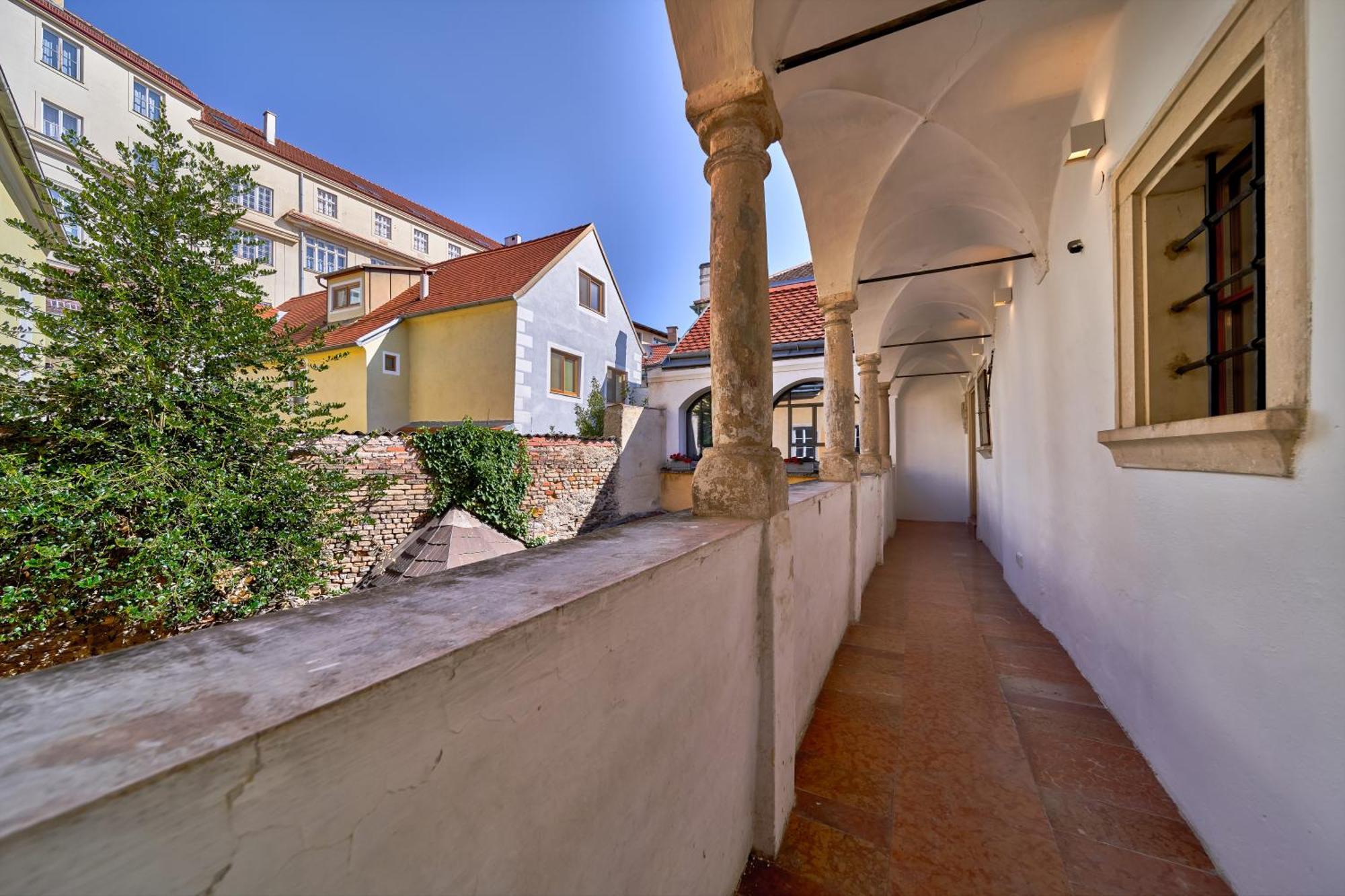 Smile Apartments "Lesehof" Krems an der Donau Buitenkant foto